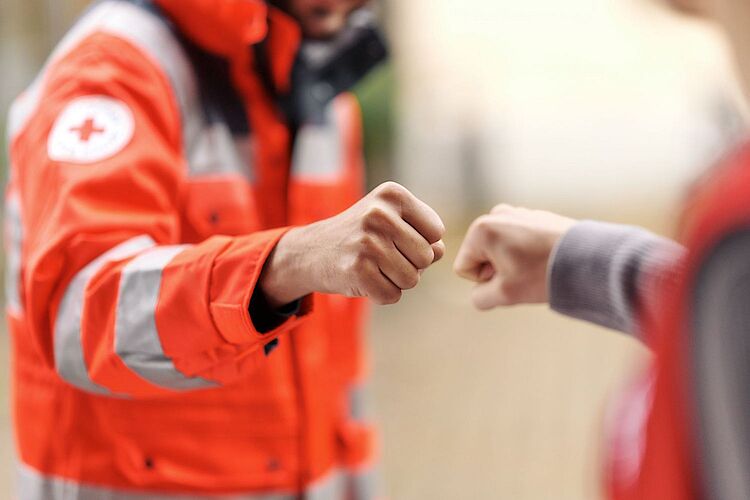 Zwei DRK Mitarbeiter fausten sich zu